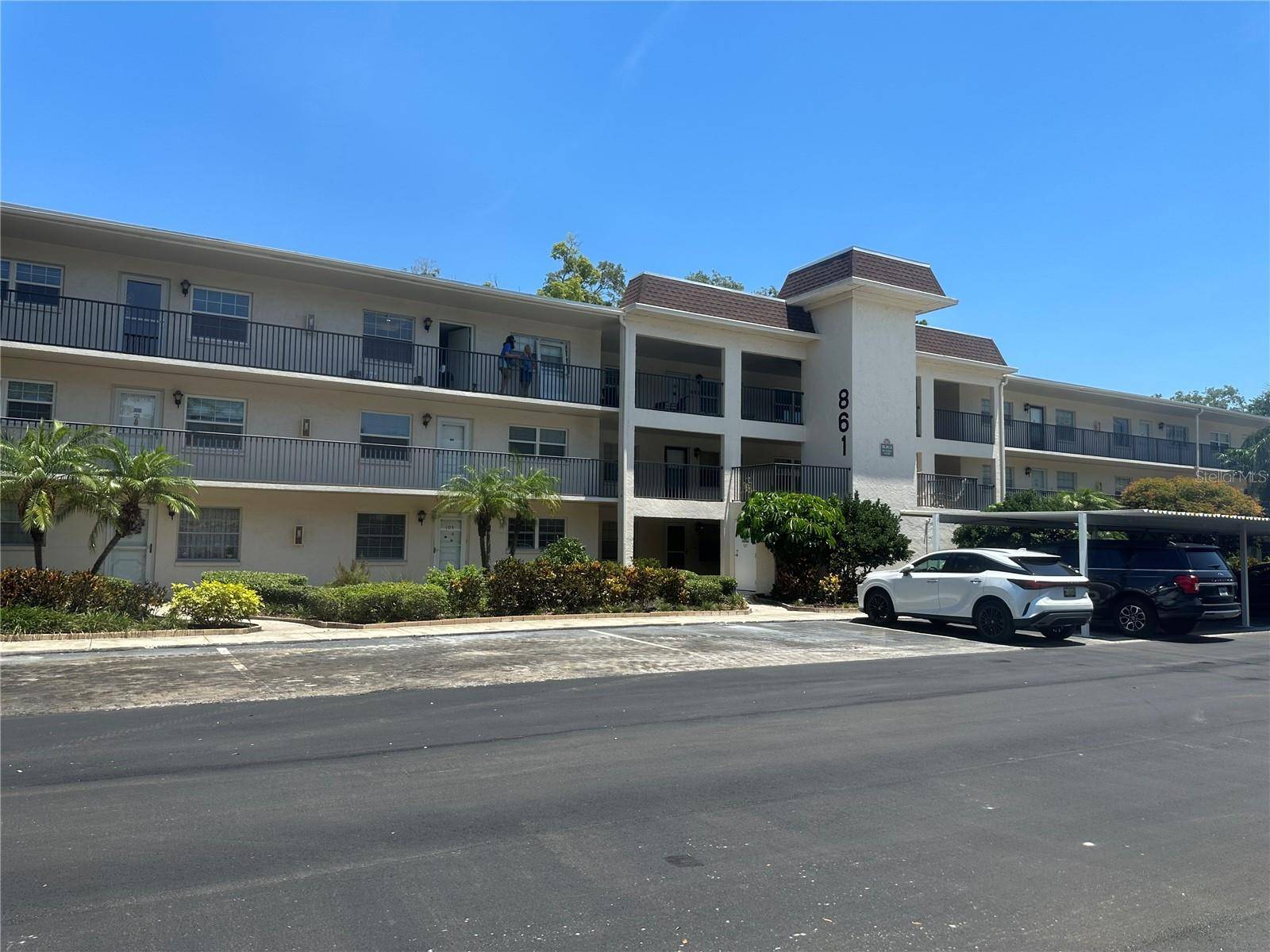 Dunedin, FL 34698,861 MAPLE CT #104