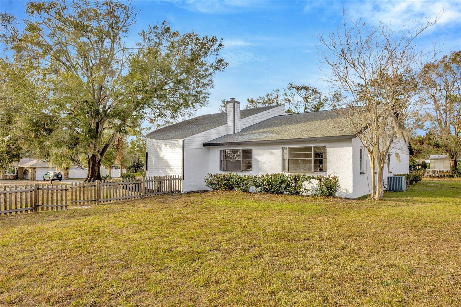 Zephyrhills, FL 33541,5526 SOUTHERNVIEW DR