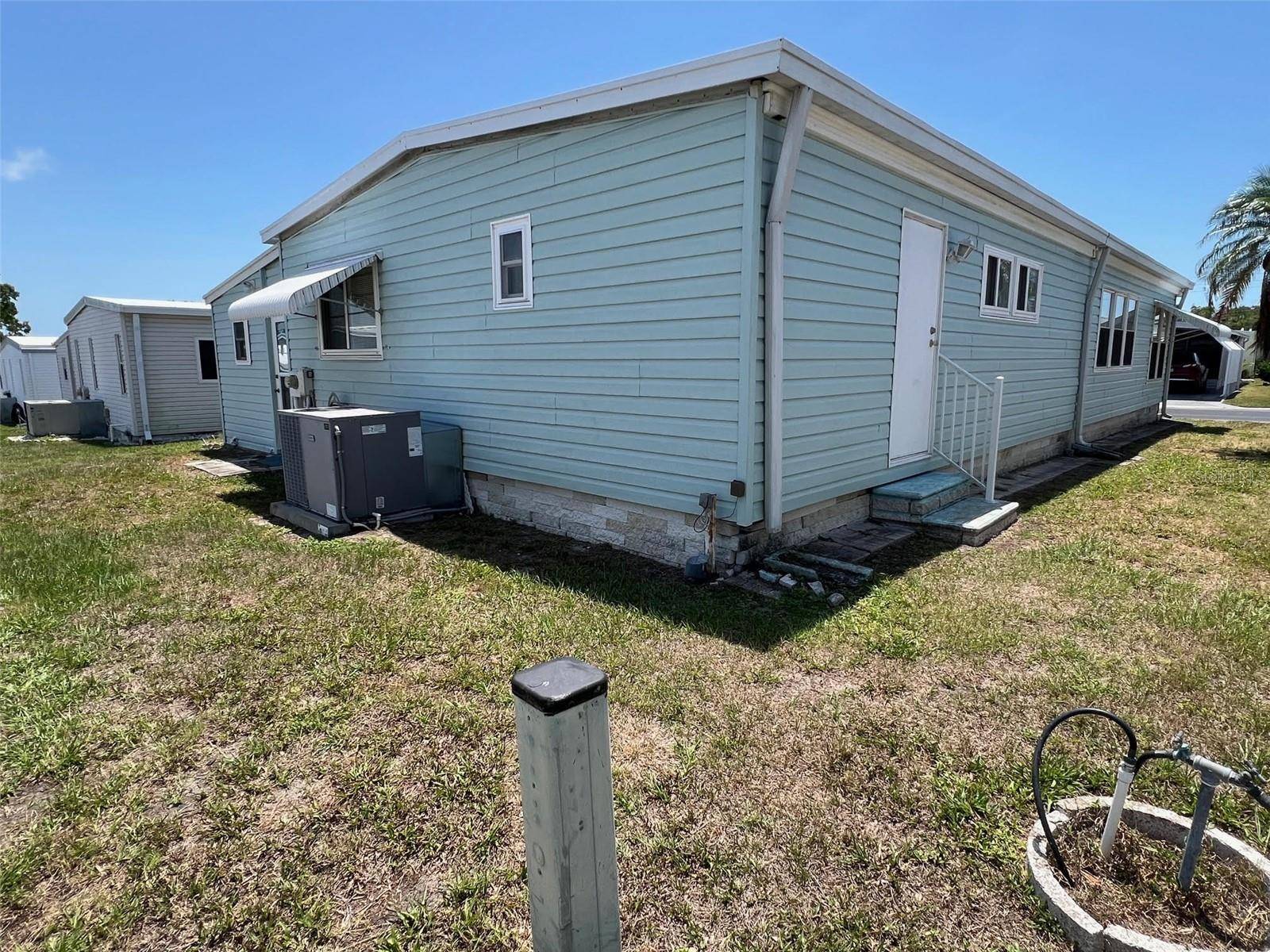 Largo, FL 33778,832 CANE PALM ST