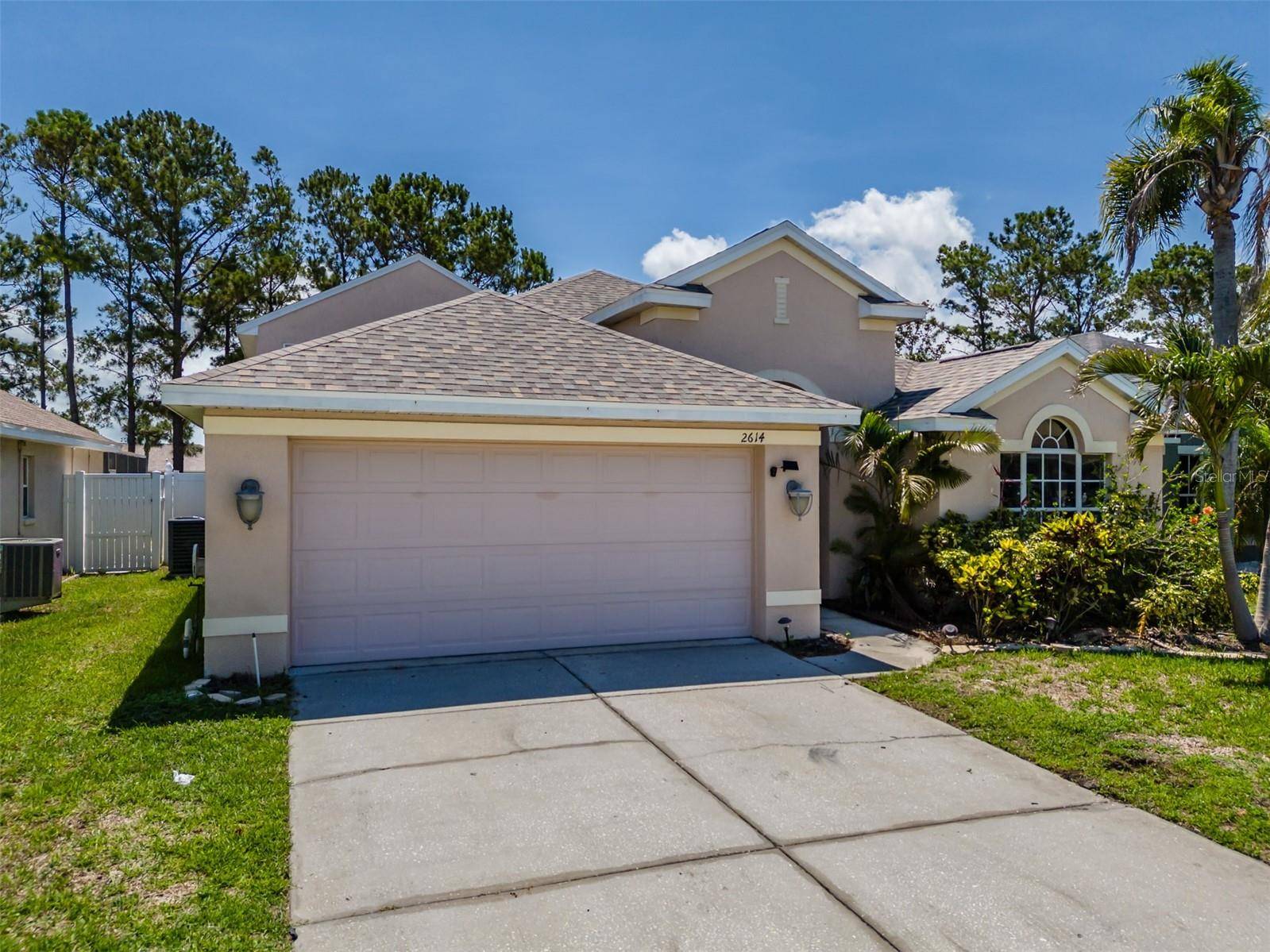 Holiday, FL 34691,2614 HAWK ROOST CT