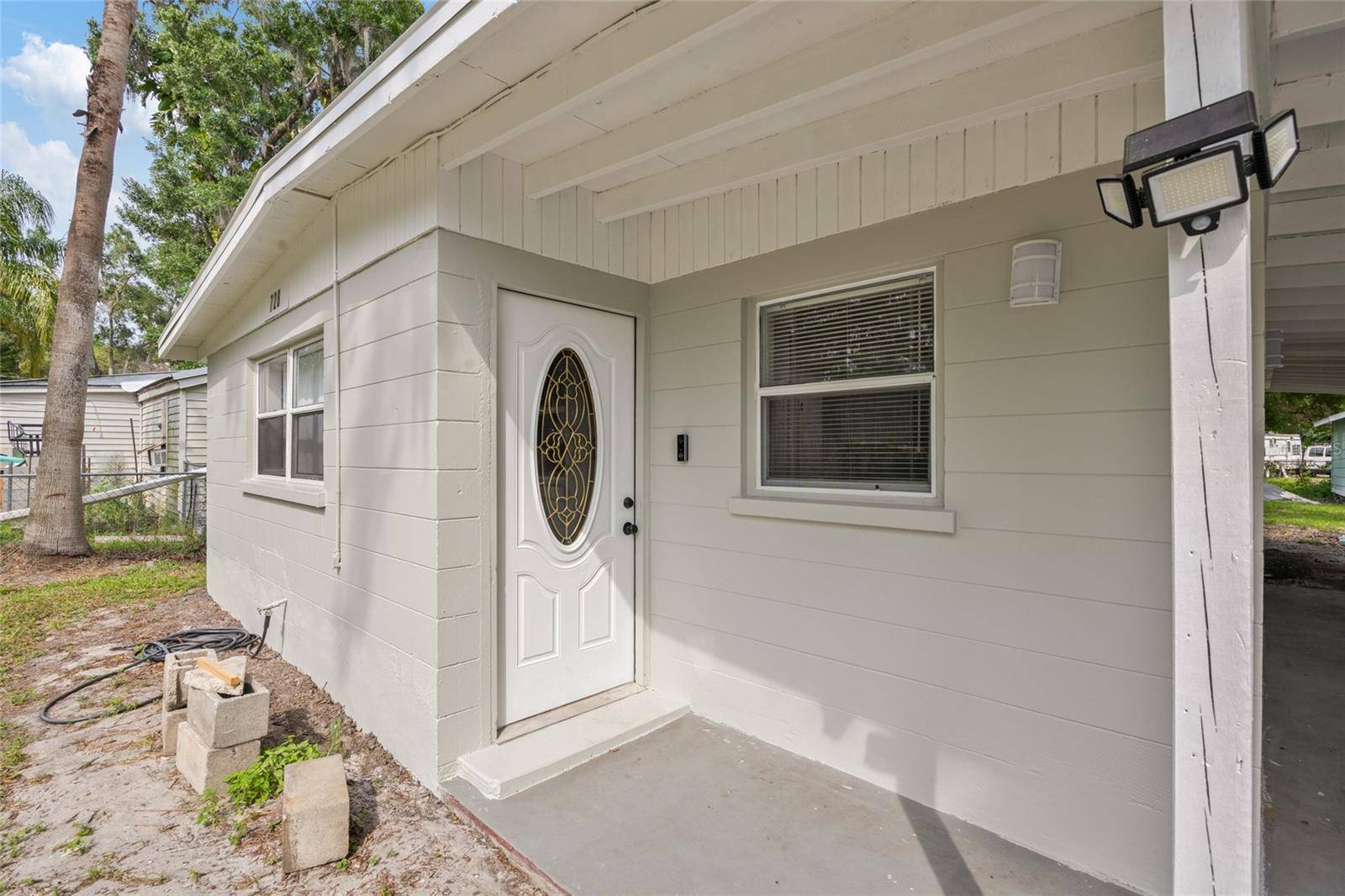 Lakeland, FL 33815,728 TRENTON RD