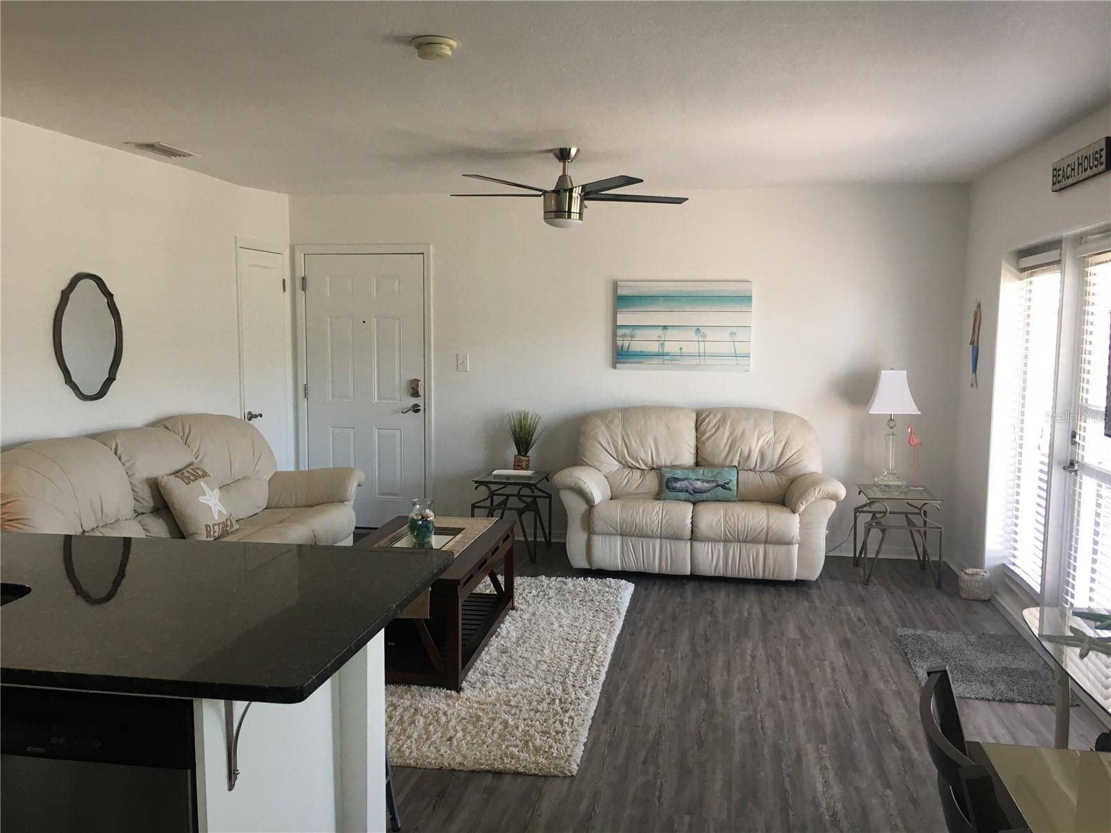 St Petersburg, FL 33705,5174 BEACH DR SE #B