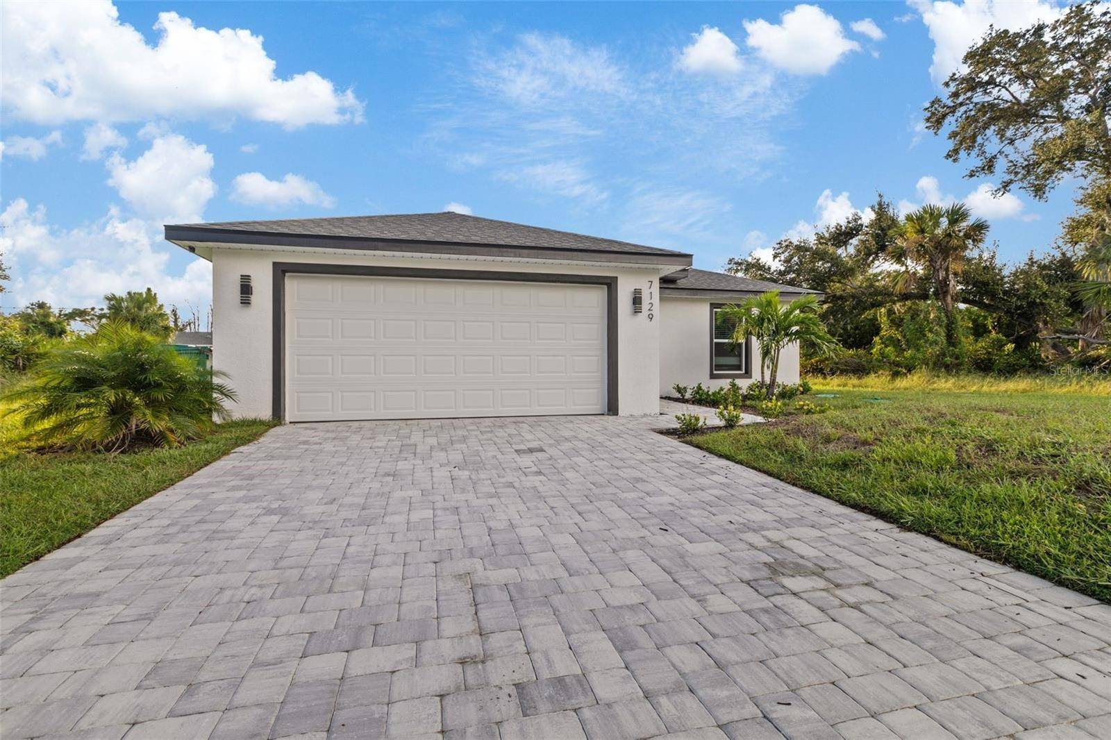 Port Charlotte, FL 33981,12266 EDWARDS RD