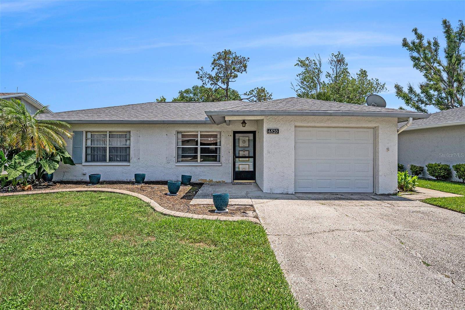 New Port Richey, FL 34653,6520 MEADOWBROOK LN
