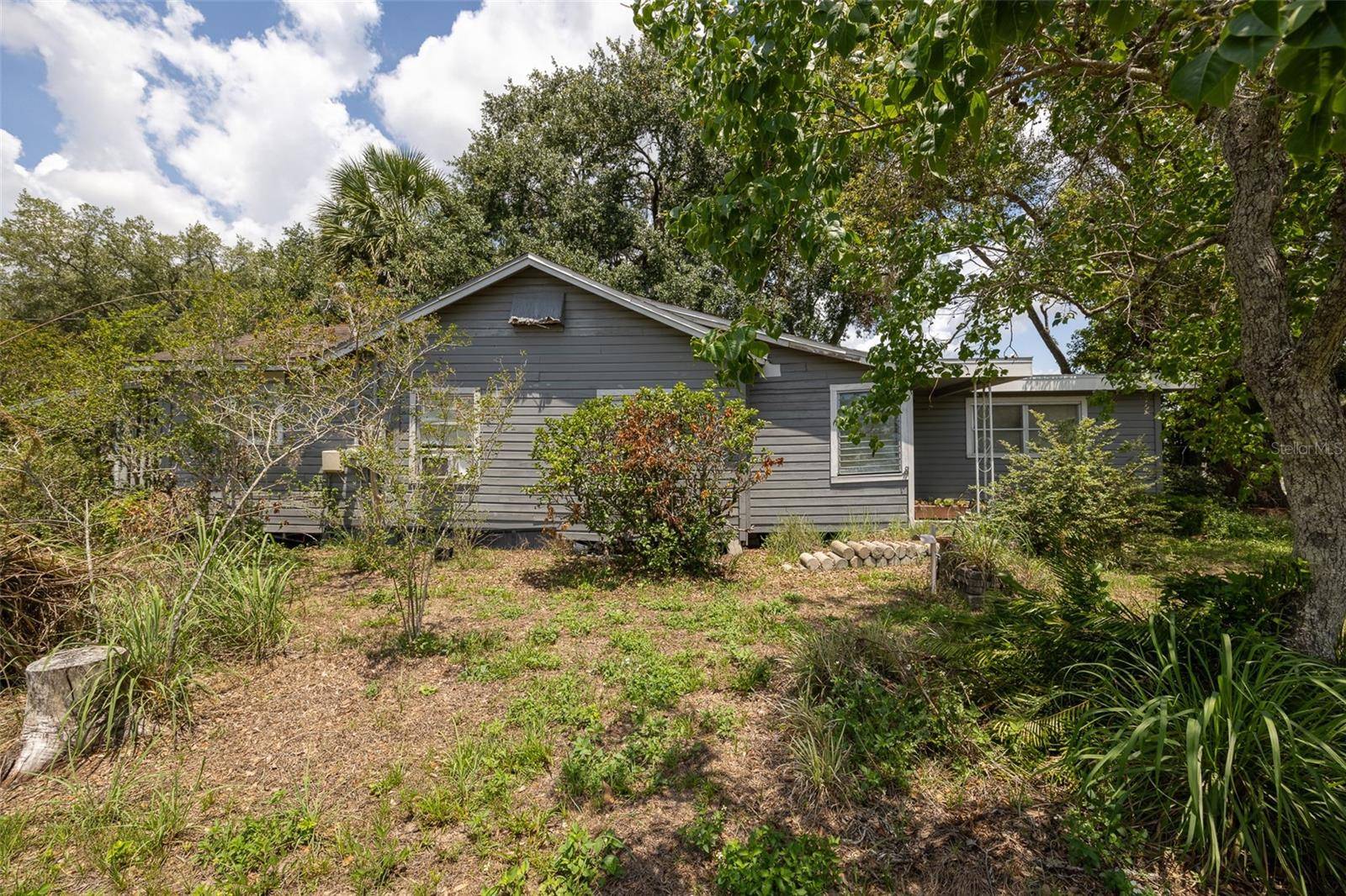 Zephyrhills, FL 33542,5631 6TH ST
