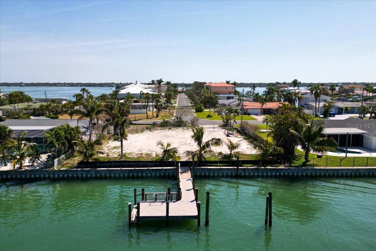Treasure Island, FL 33706,12300 7TH ST E