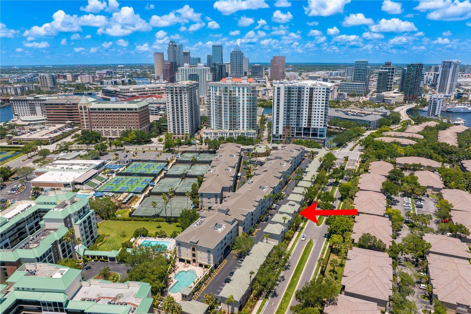 Tampa, FL 33602,501 KNIGHTS RUN AVE #5103