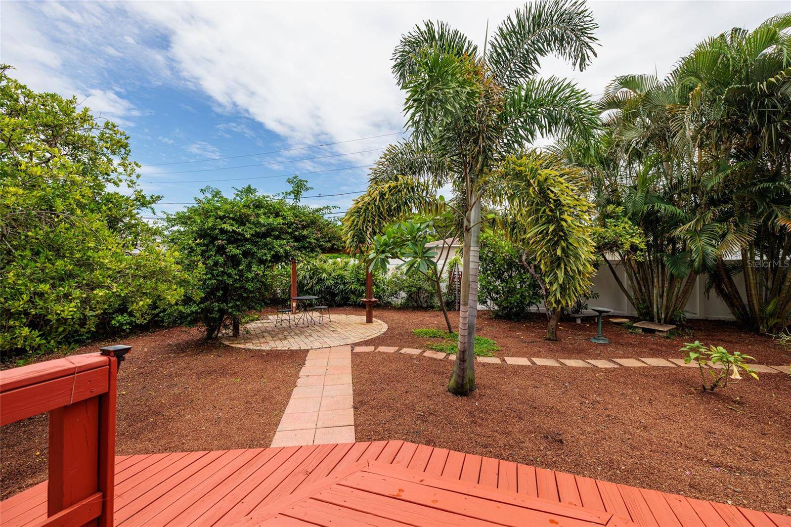 St Petersburg, FL 33704,3321 14TH ST N