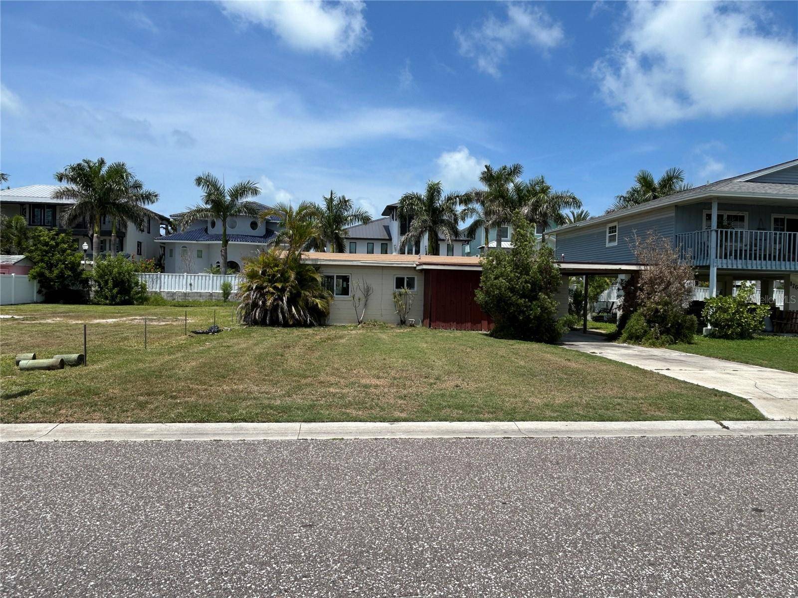 Redington Shores, FL 33708,17610 1ST ST E