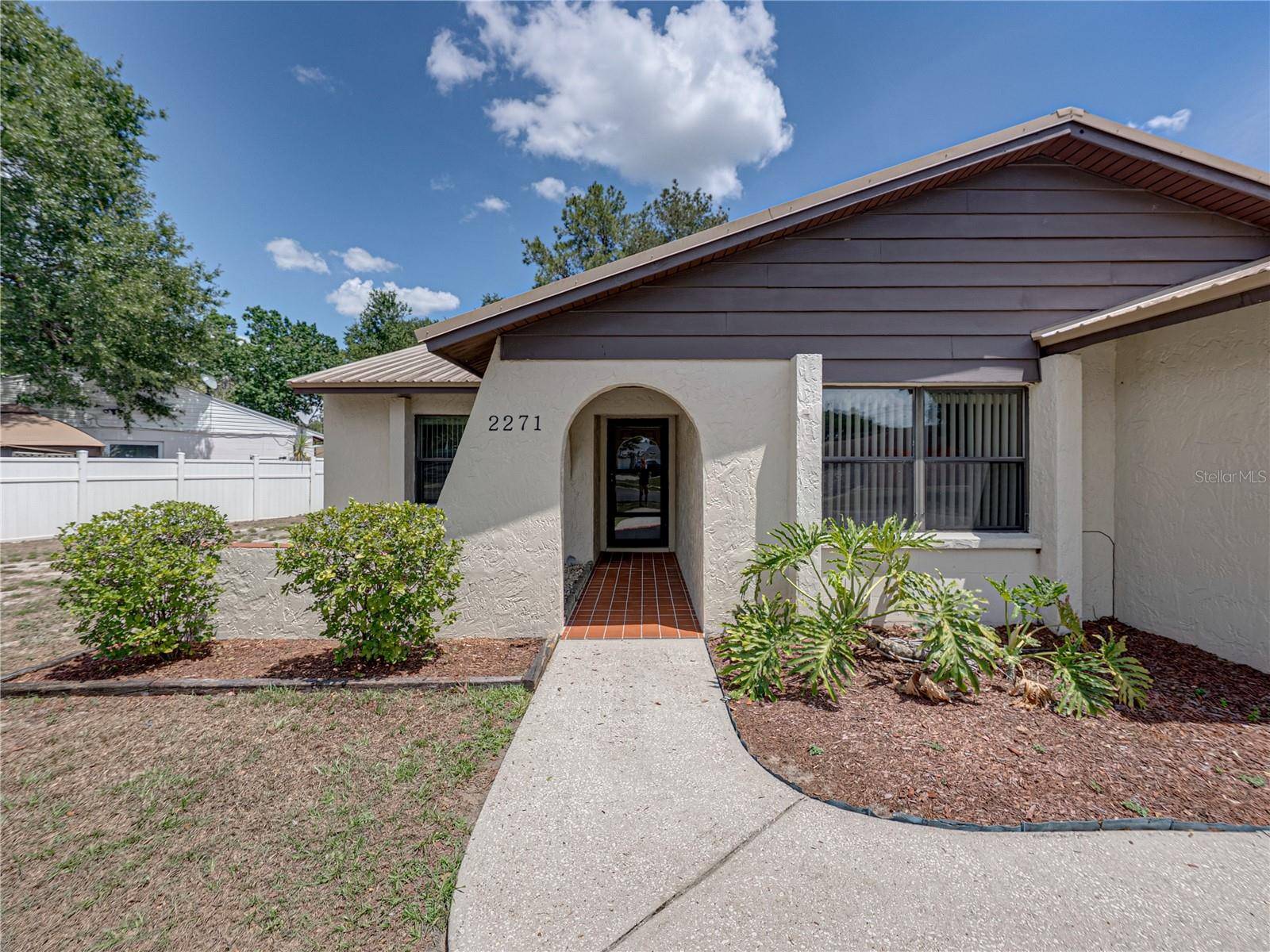 Lakeland, FL 33801,2271 CRYSTAL GROVE LN