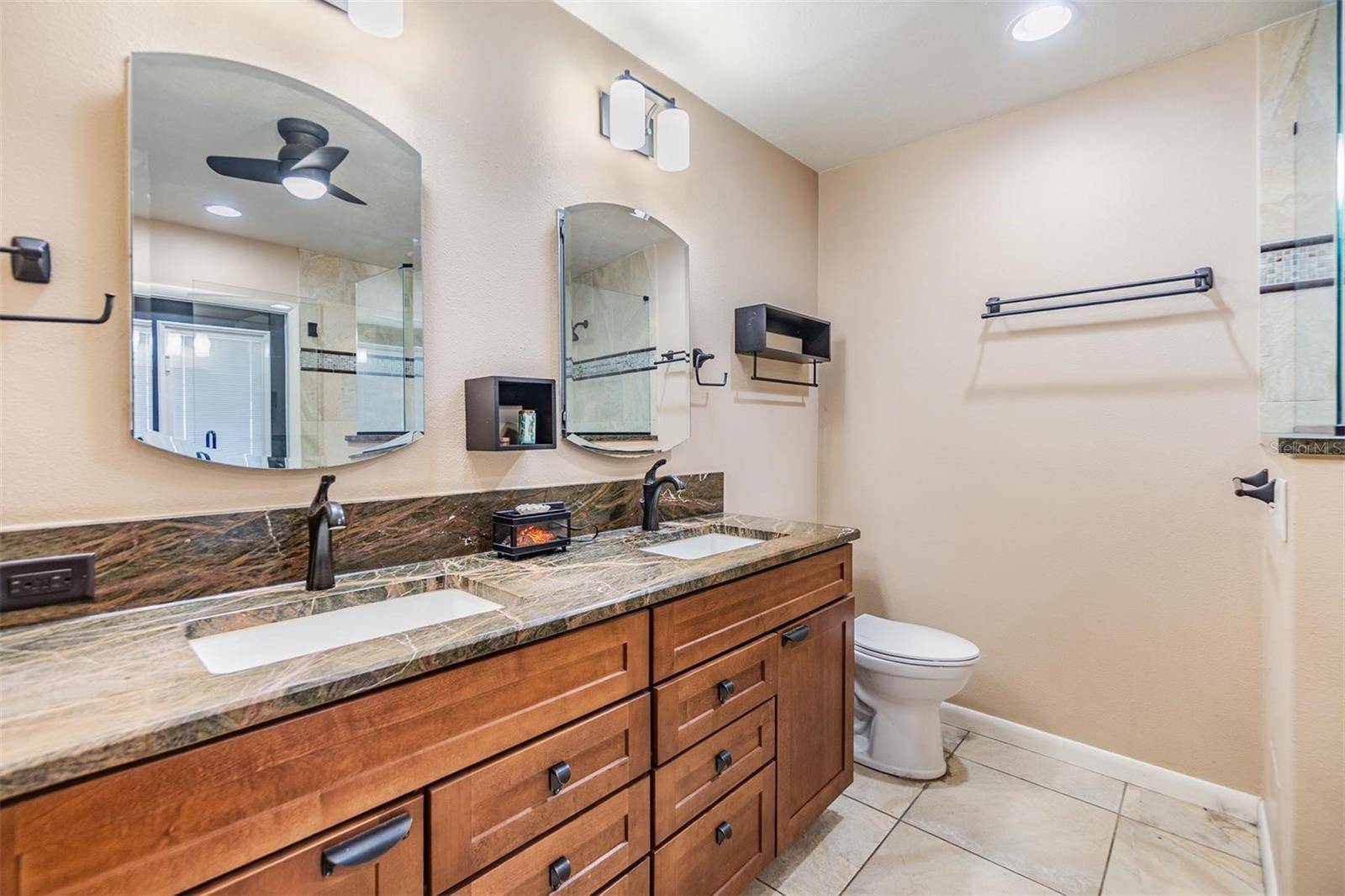 Largo, FL 33773,10954 96TH ST