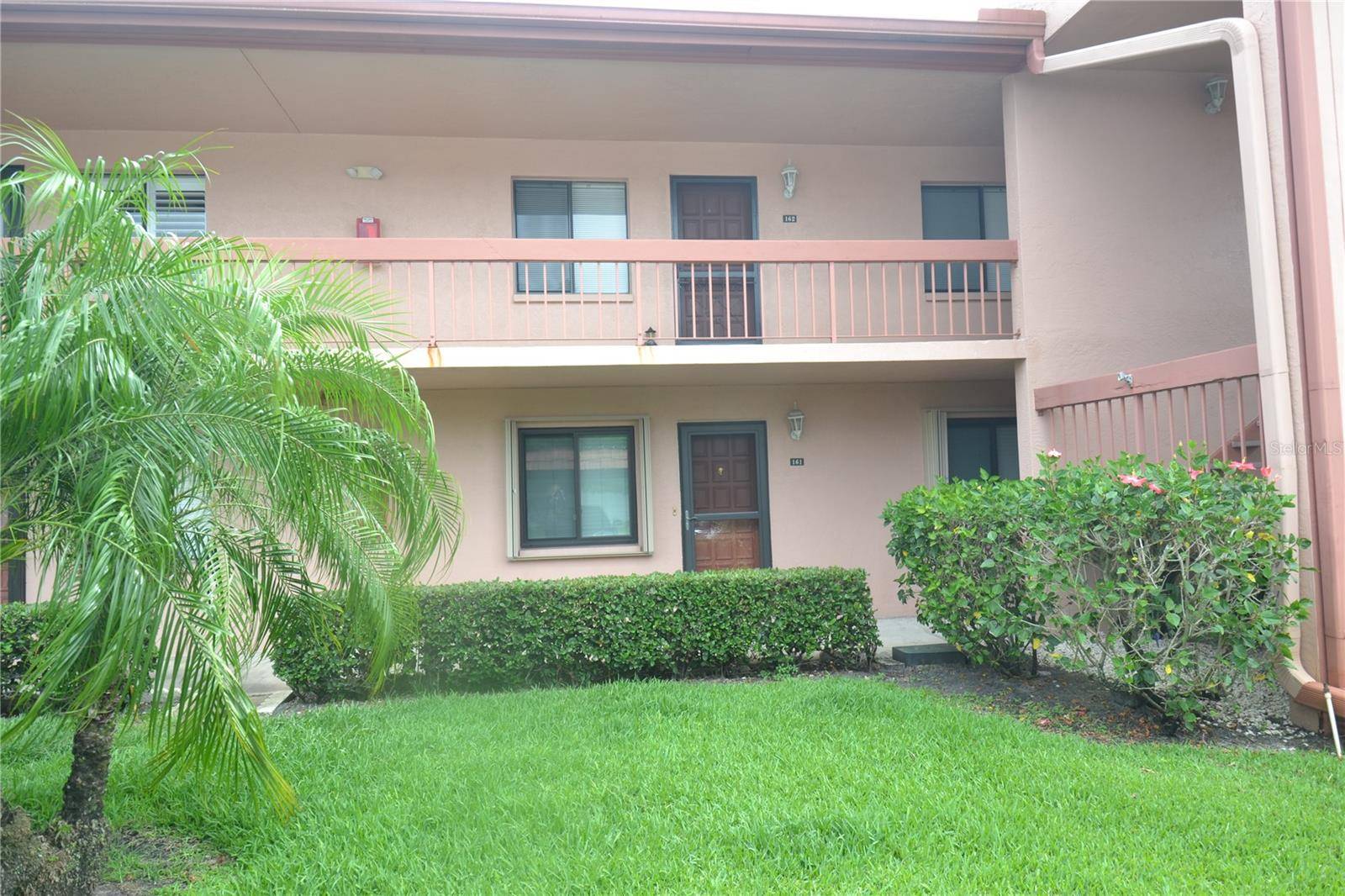 Oldsmar, FL 34677,161 LAKESIDE DR