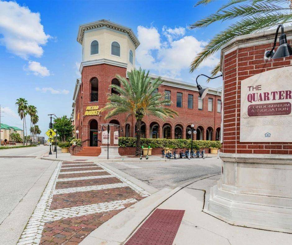 Tampa, FL 33605,1880 E PALM AVE