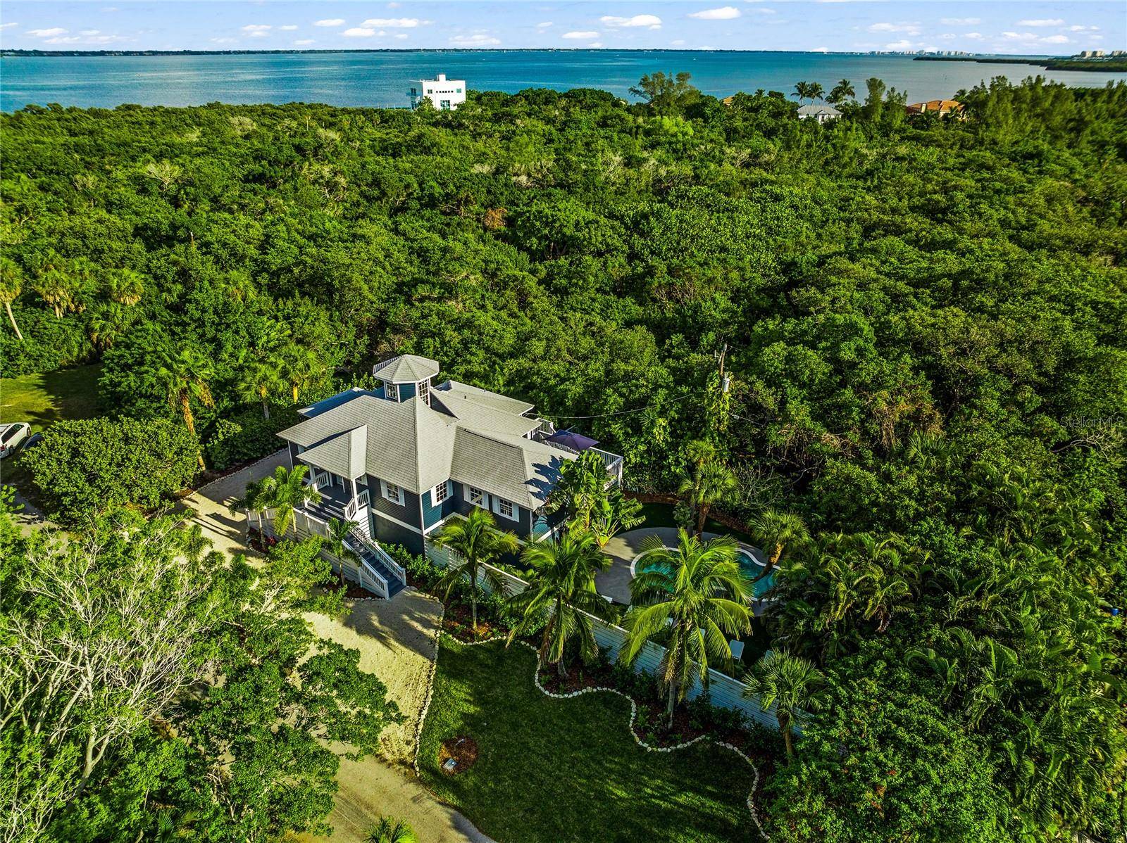 Longboat Key, FL 34228,540 GULF BAY RD