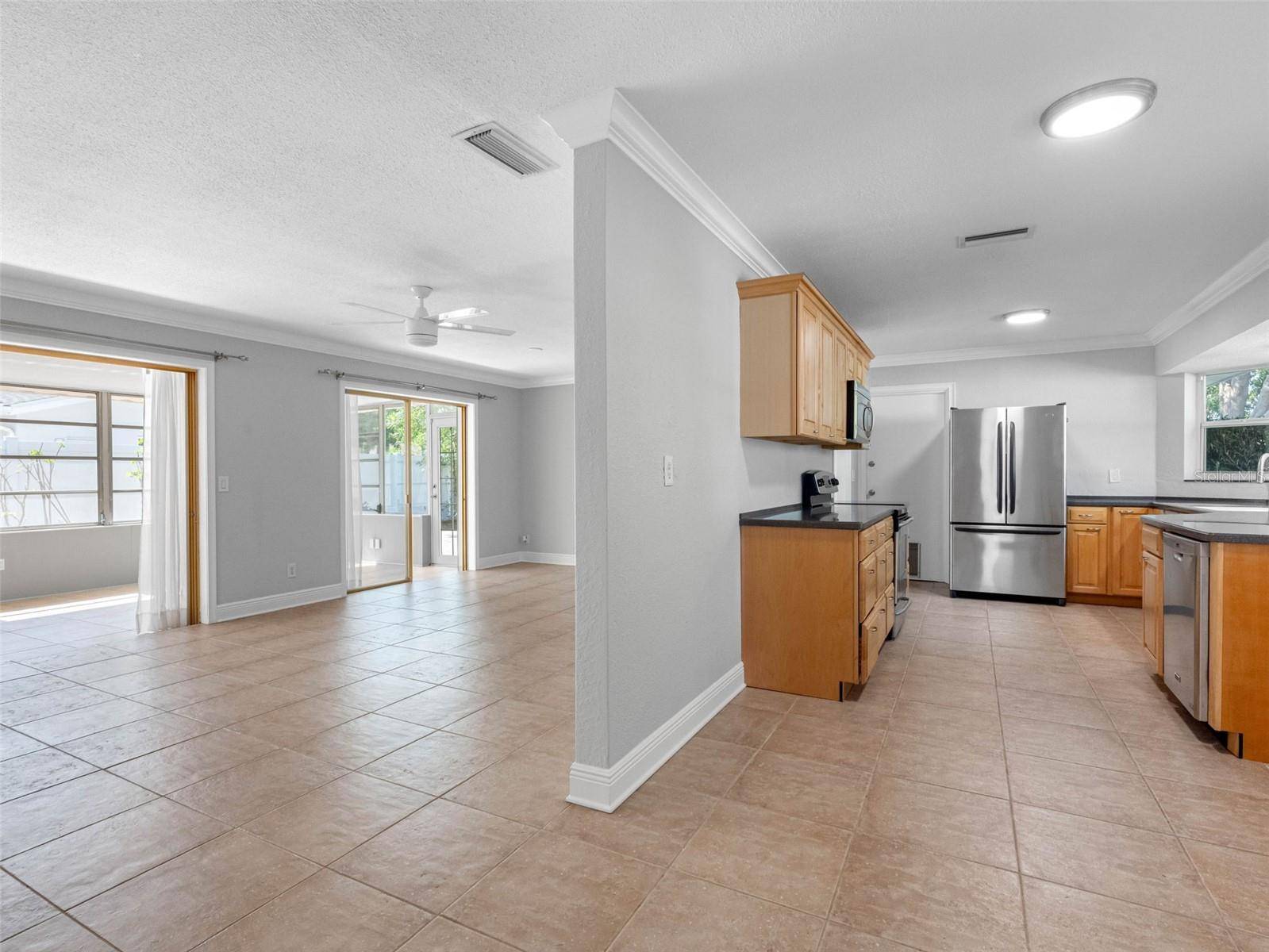 St Petersburg, FL 33713,1701 38TH ST N
