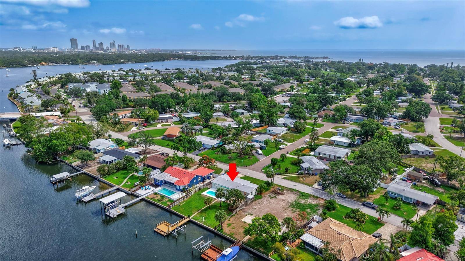 St Petersburg, FL 33705,4099 POMPANO DR SE