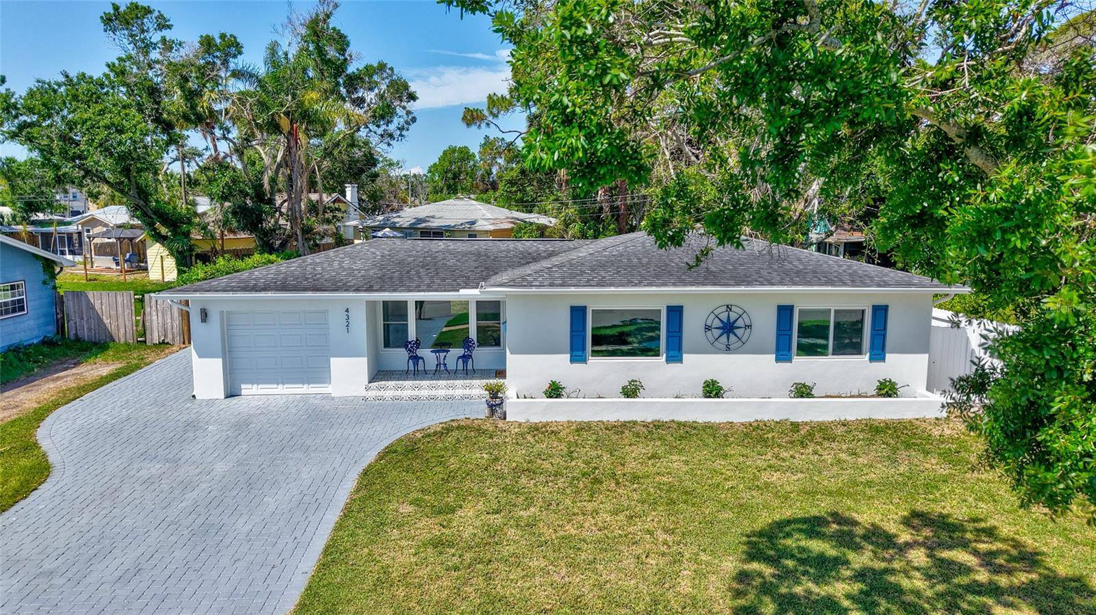 St Petersburg, FL 33705,4321 SUNRISE DR S