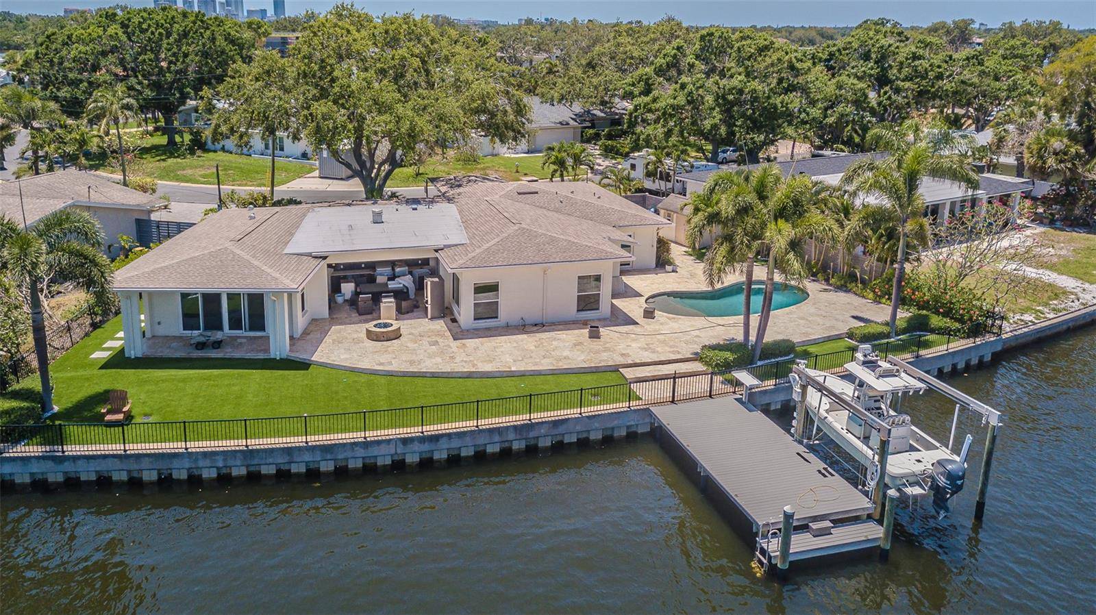St Petersburg, FL 33704,1185 36TH AVE NE