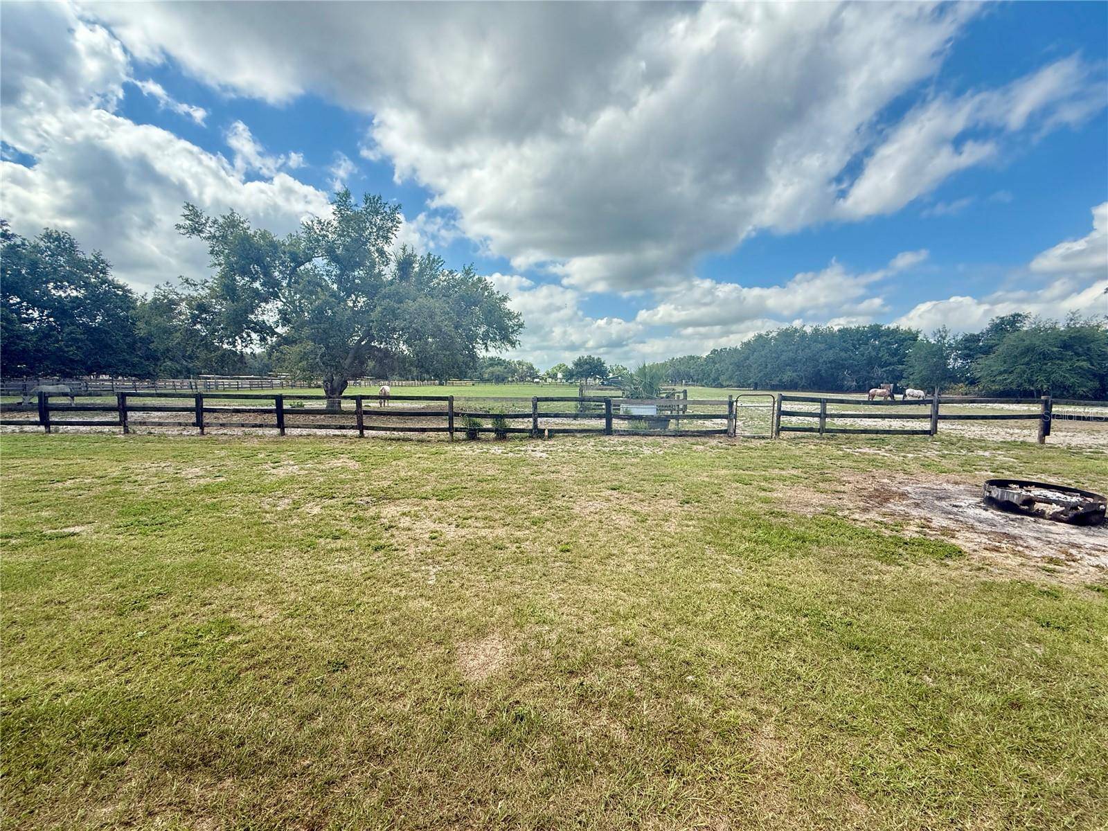 Lithia, FL 33547,439 CORBETT RD