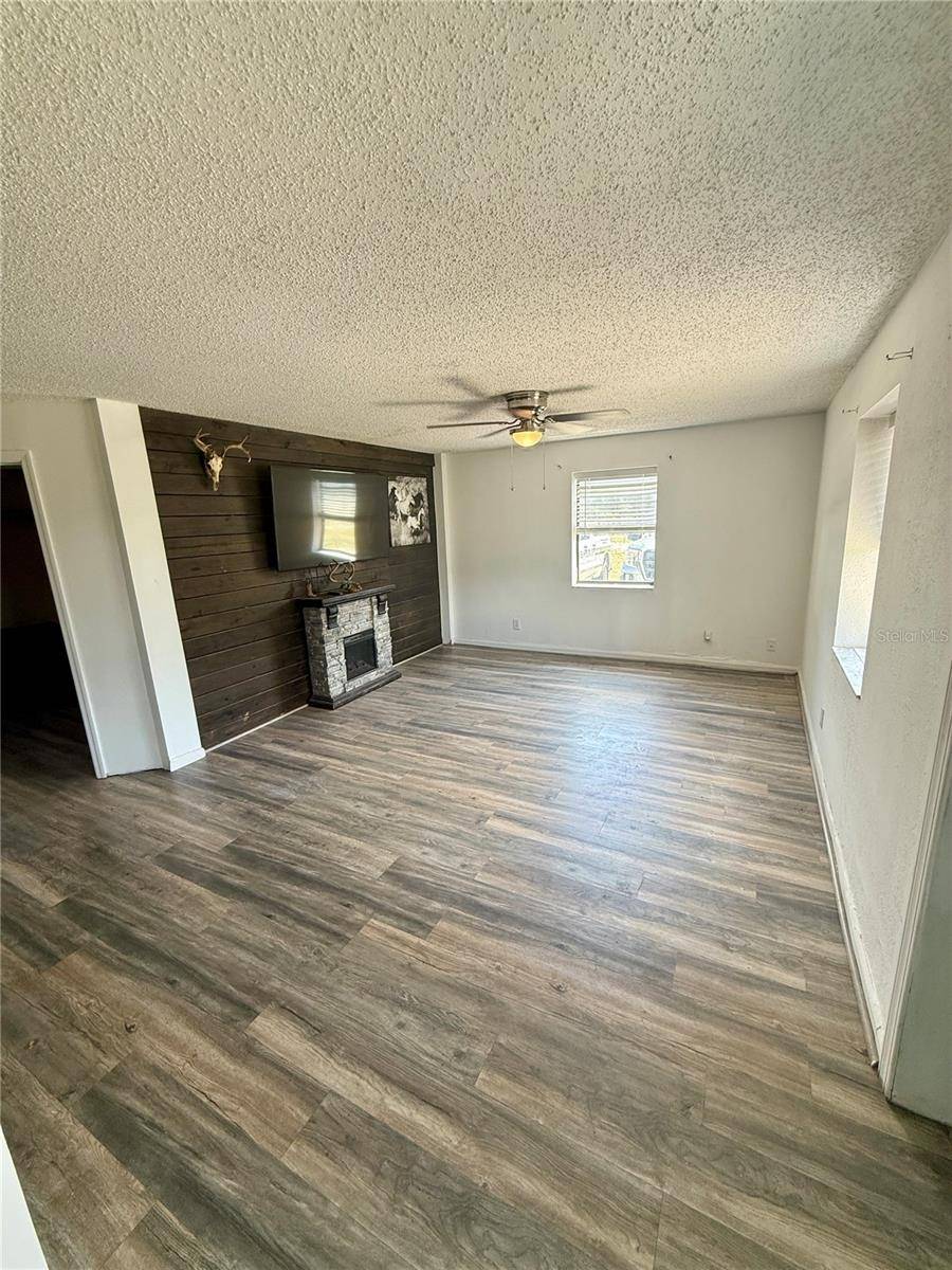 Lithia, FL 33547,439 CORBETT RD