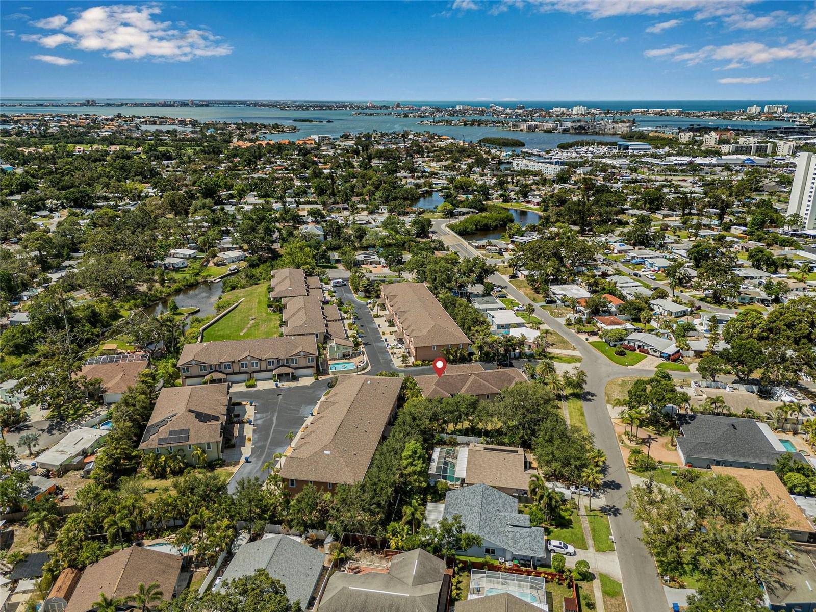 St Petersburg, FL 33707,6627 DATE PALM AVE S