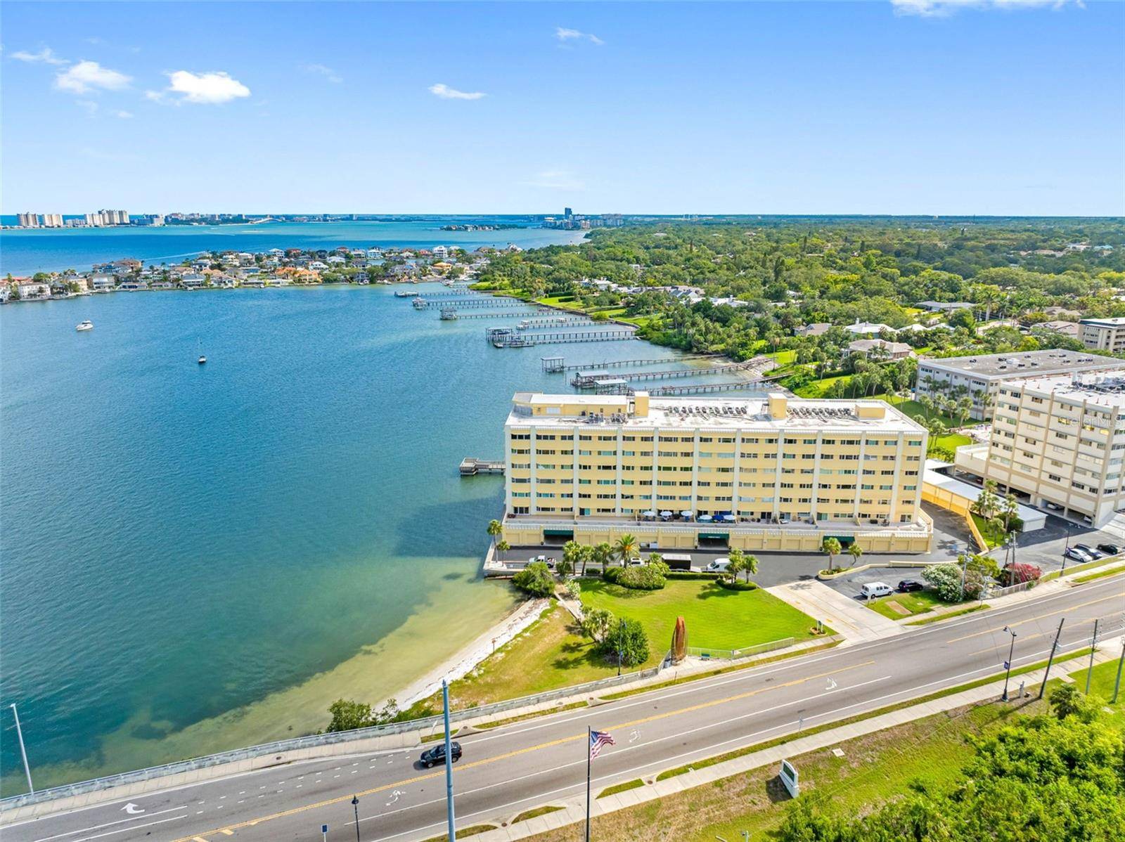 Belleair Bluffs, FL 33770,100 BLUFF VIEW DR #404C