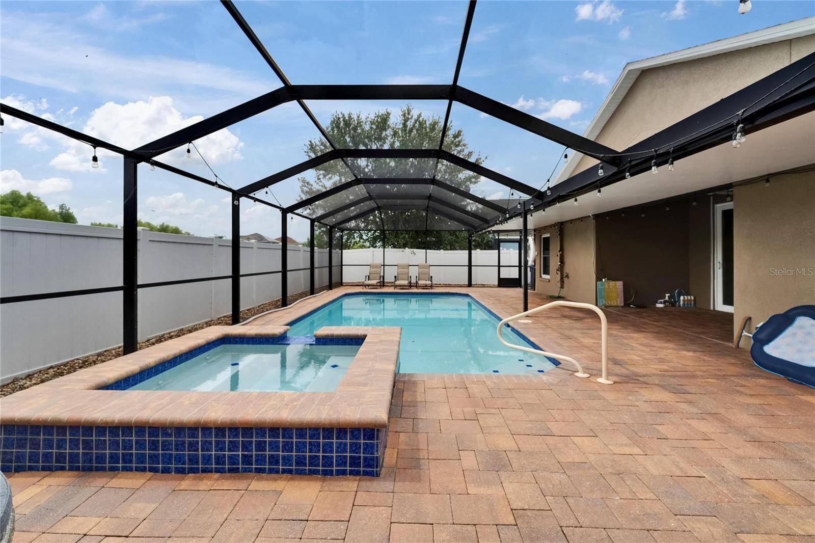 Ruskin, FL 33570,2330 LAWRENCE HALL ST