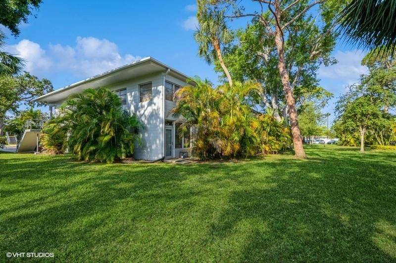 Kenneth City, FL 33709,4325 58TH WAY N #1527