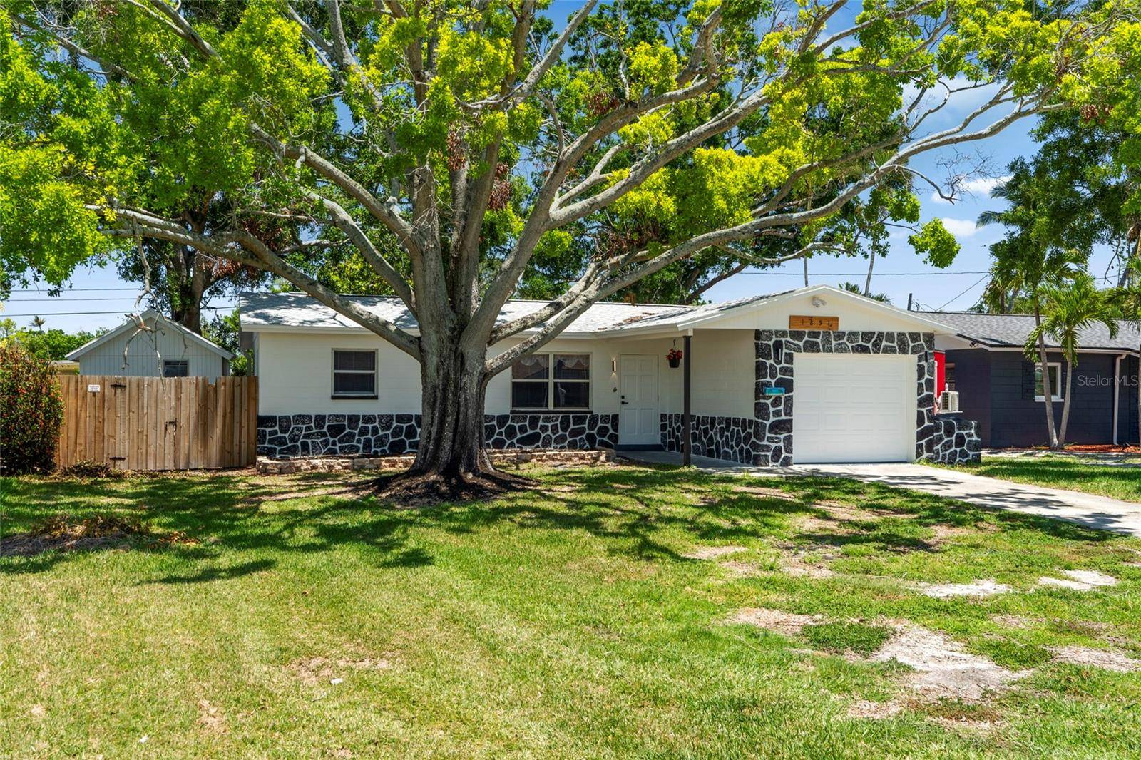 St Petersburg, FL 33703,1851 OKLAHOMA AVE NE