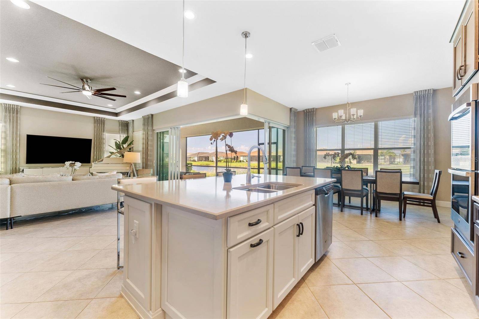 Wimauma, FL 33598,15528 CORONA DEL MAR DR