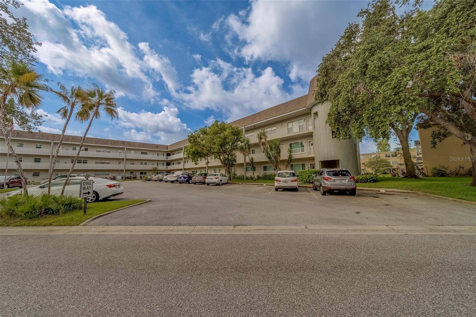Clearwater, FL 33763,2441 PERSIAN DR #61