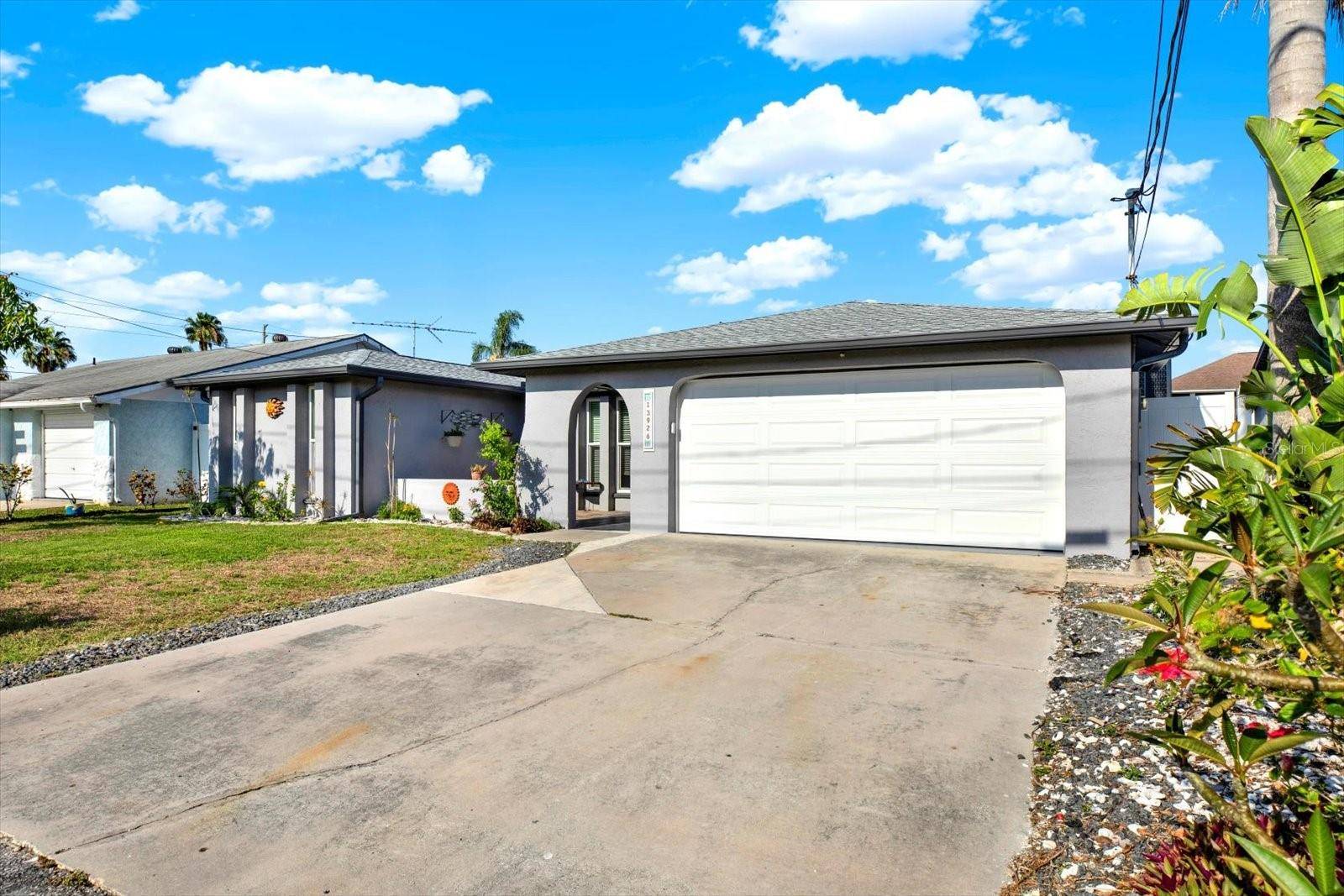 Hudson, FL 34667,13926 DARLENE AVE