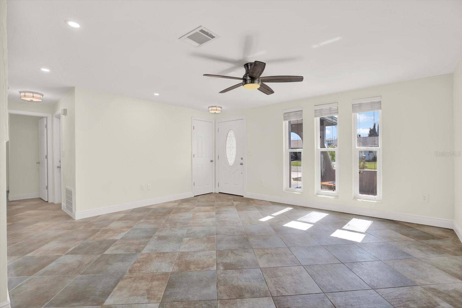 Hudson, FL 34667,13926 DARLENE AVE