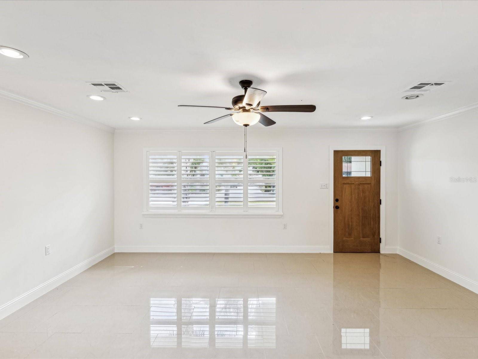 Largo, FL 33774,2016 COVE DR