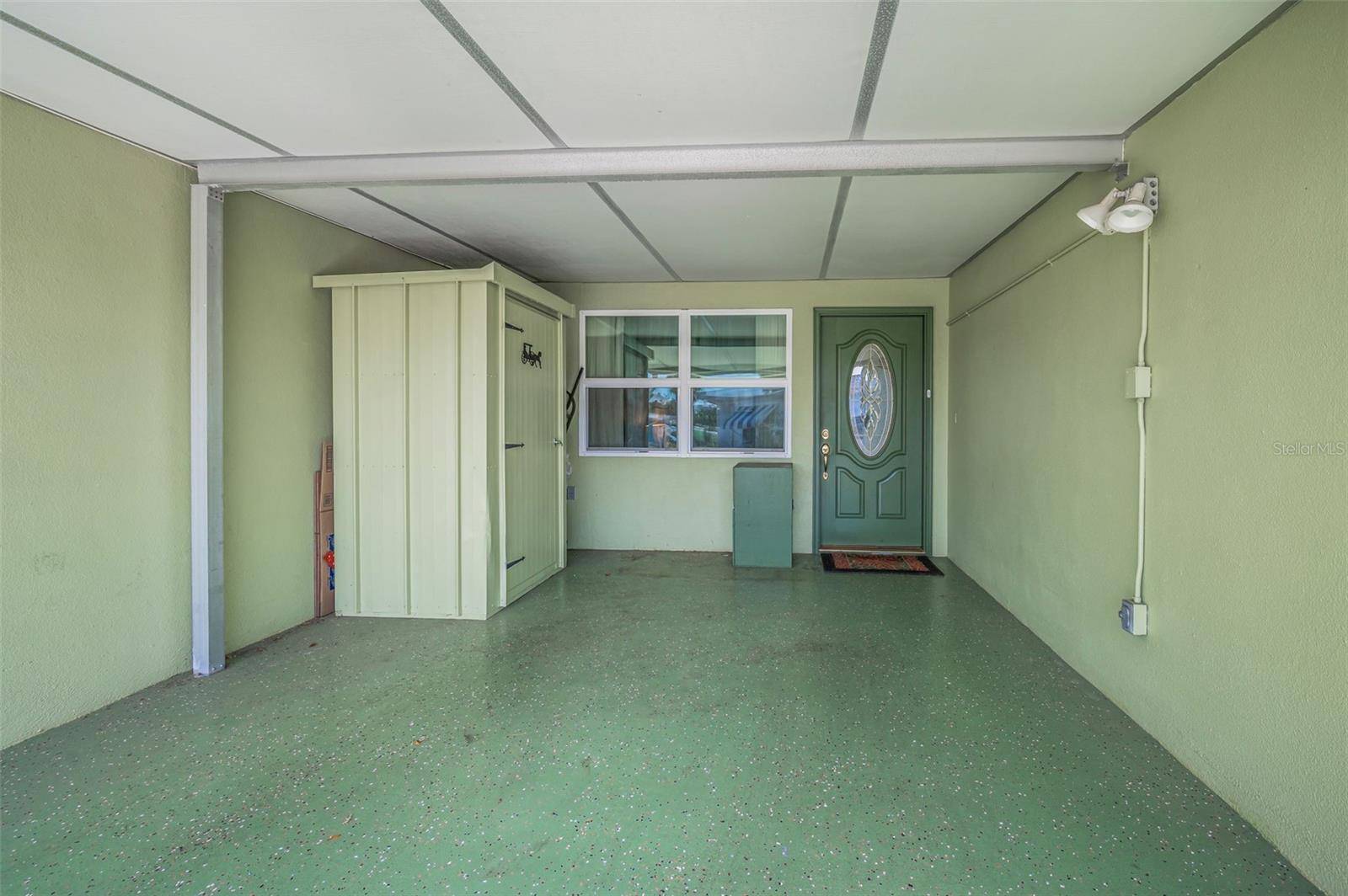 Largo, FL 33770,250 ROSERY RD NW #218