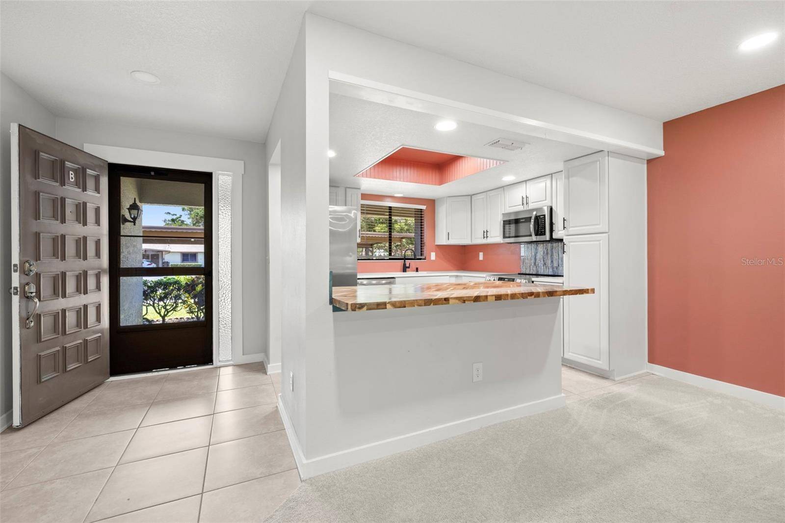 Clearwater, FL 33763,2510 LAURELWOOD DR #5B