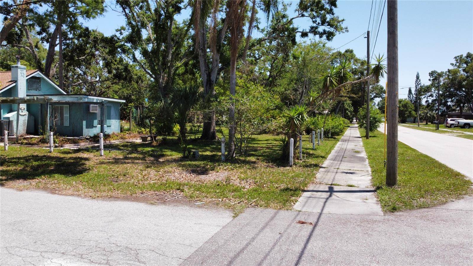 Pinellas Park, FL 33781,5680 77TH AVE N
