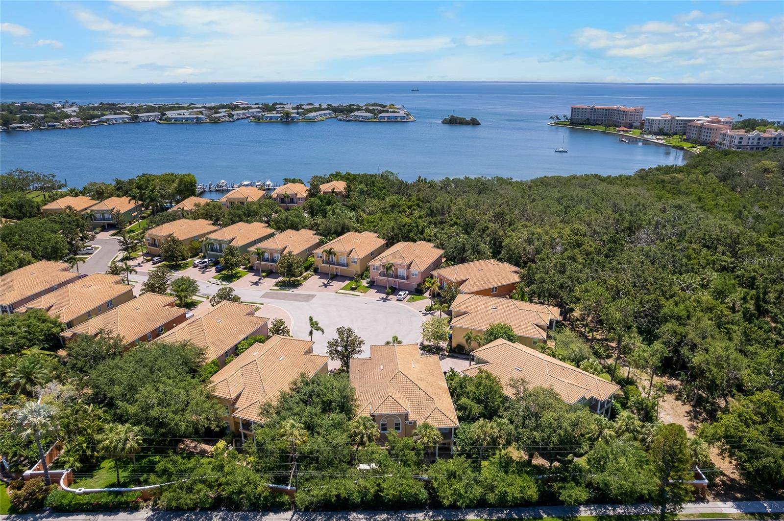 St Petersburg, FL 33705,191 BANYAN BAY DR