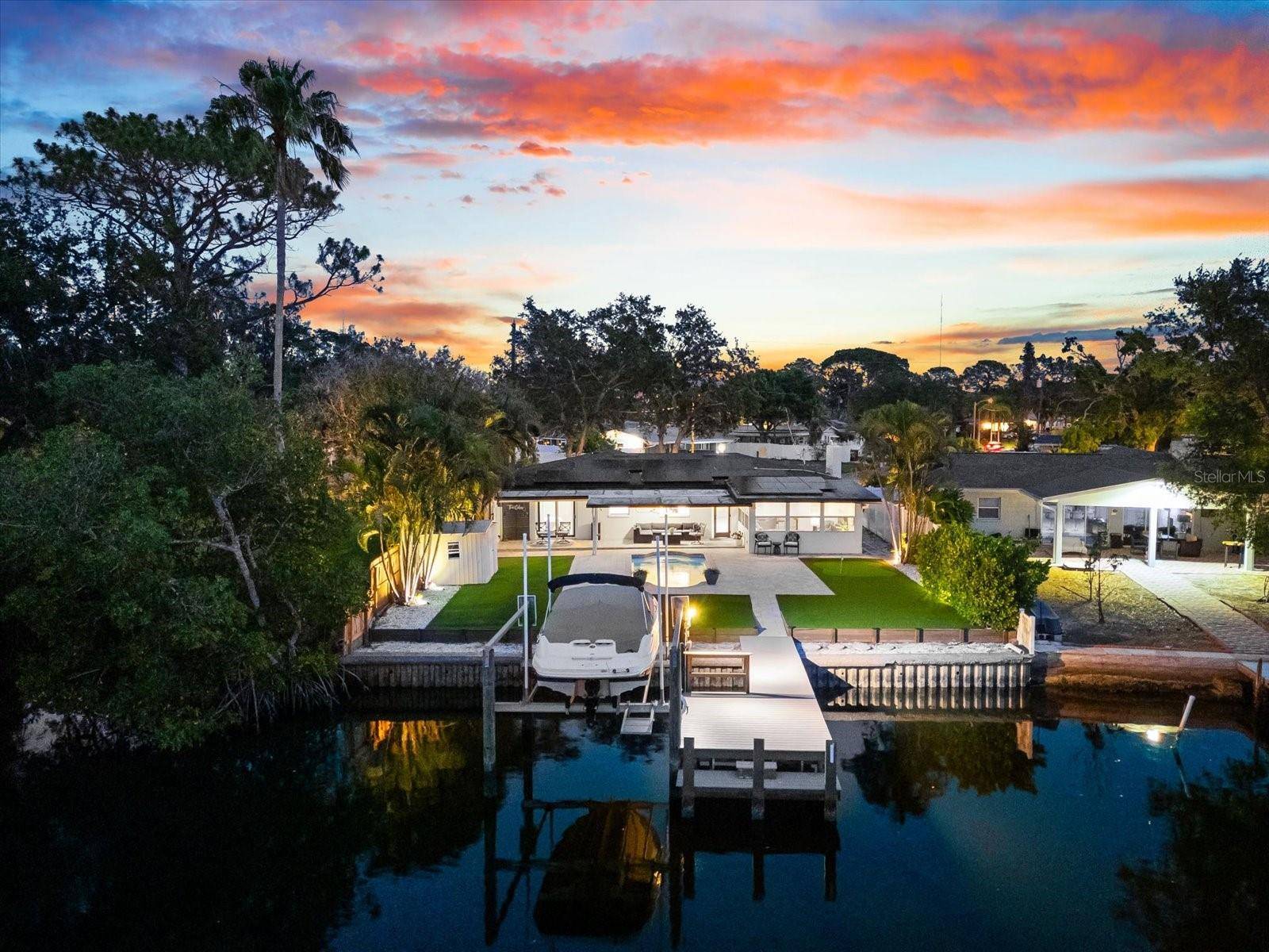 St Petersburg, FL 33702,8848 SUNLIT COVE DR NE