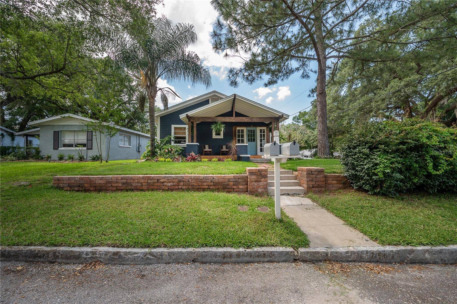 Tampa, FL 33604,236 W NORTH ST #A