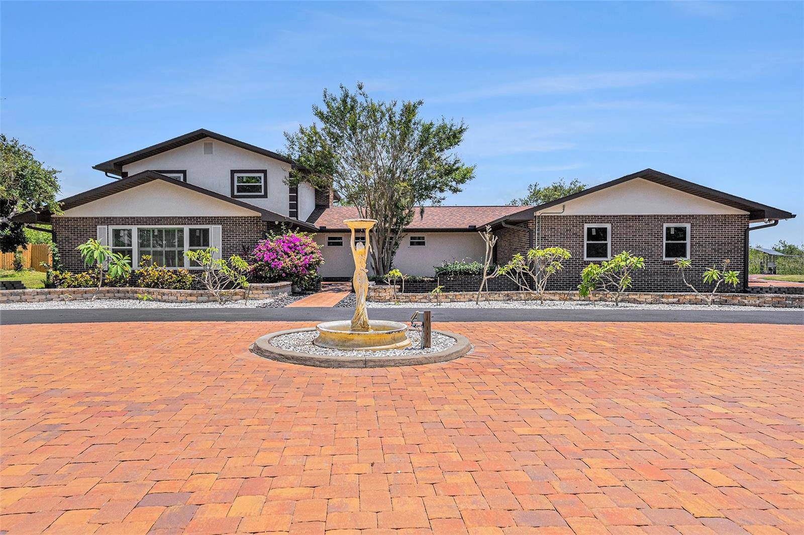 Ruskin, FL 33570,2309 CYPRESS WALK WAY