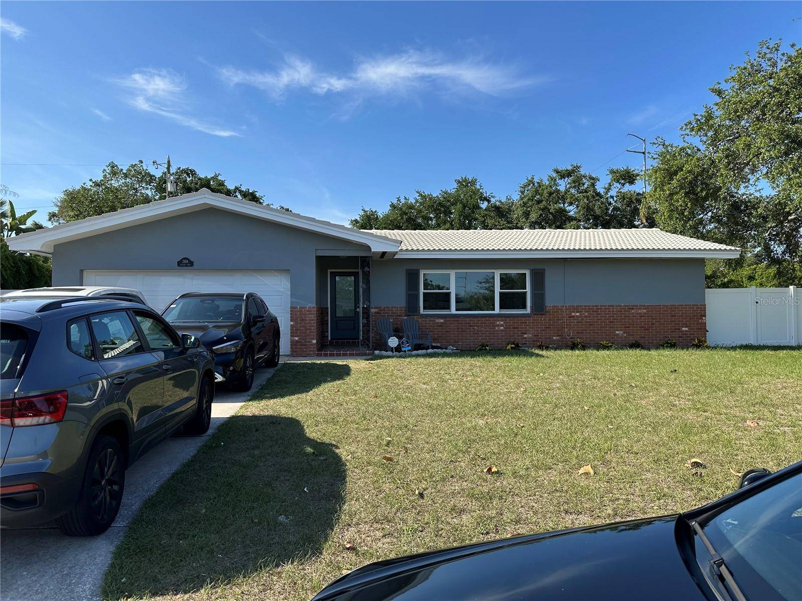 Clearwater, FL 33764,2198 ACADEMY DR