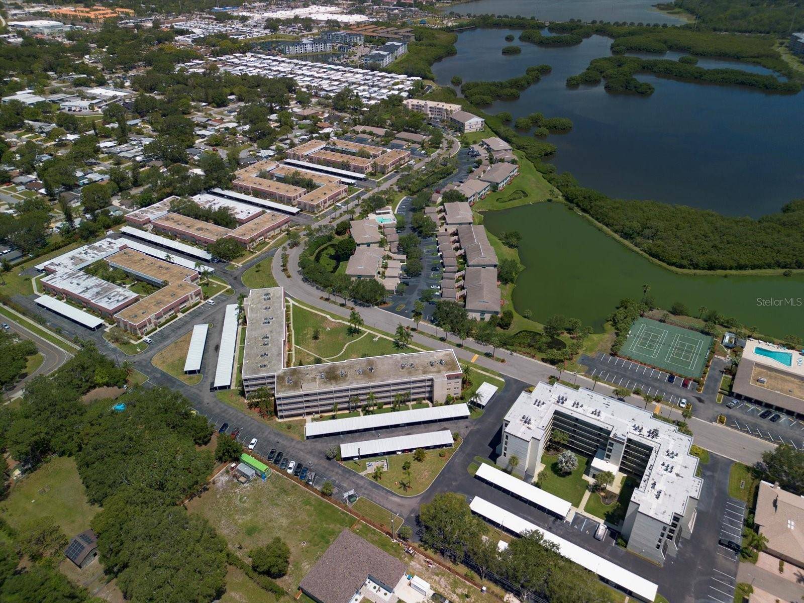 St Petersburg, FL 33708,10038 62ND TER N #17