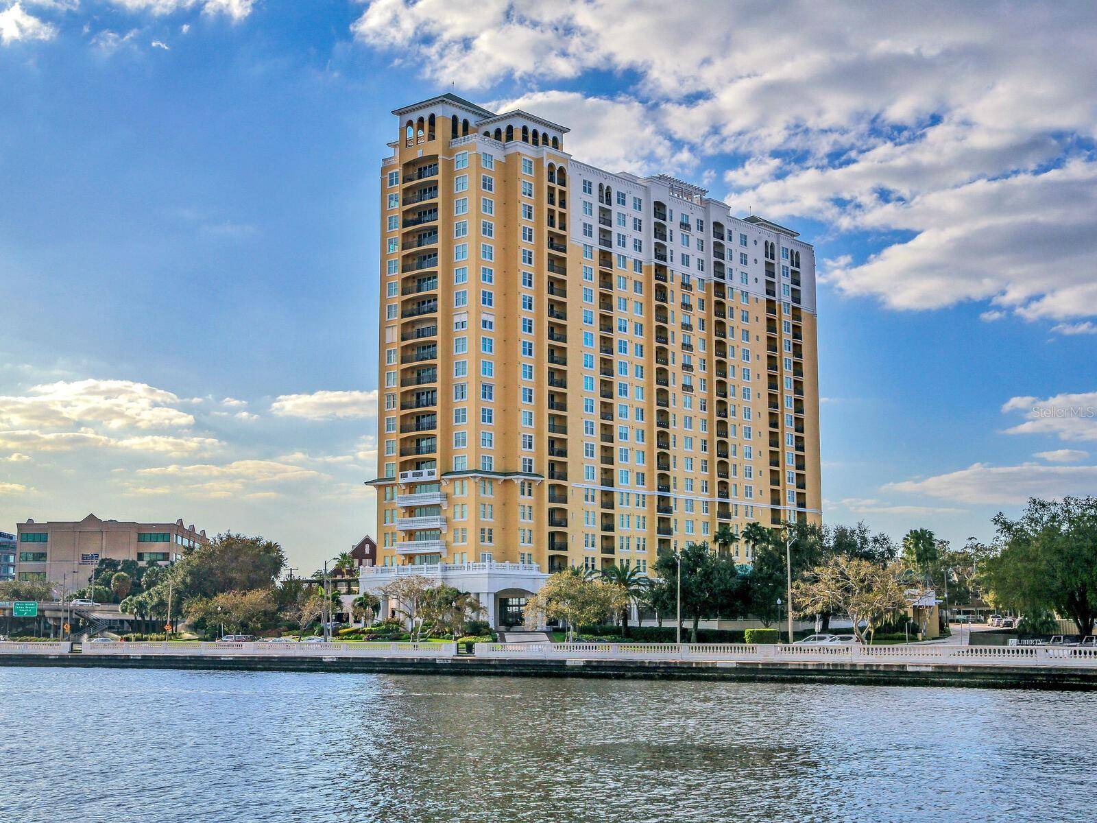 Tampa, FL 33606,345 BAYSHORE BLVD #1813