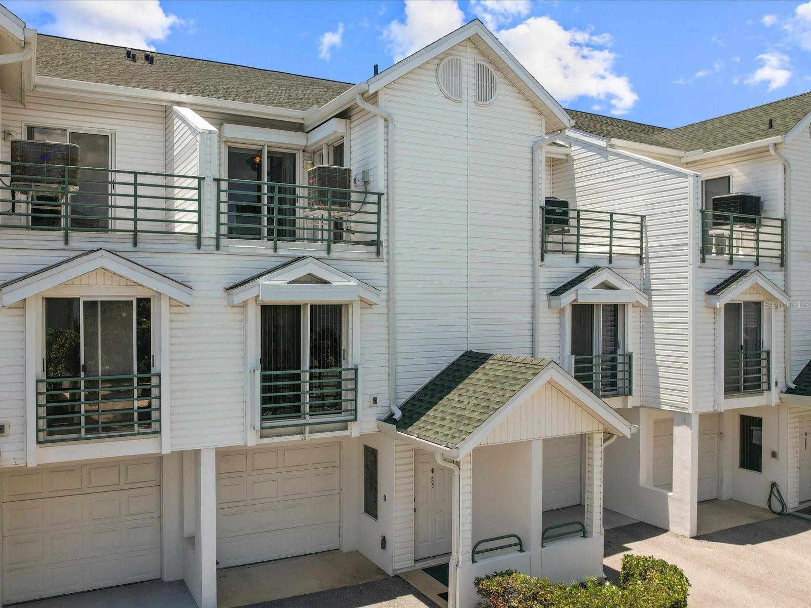 Clearwater Beach, FL 33767,320 ISLAND WAY #205