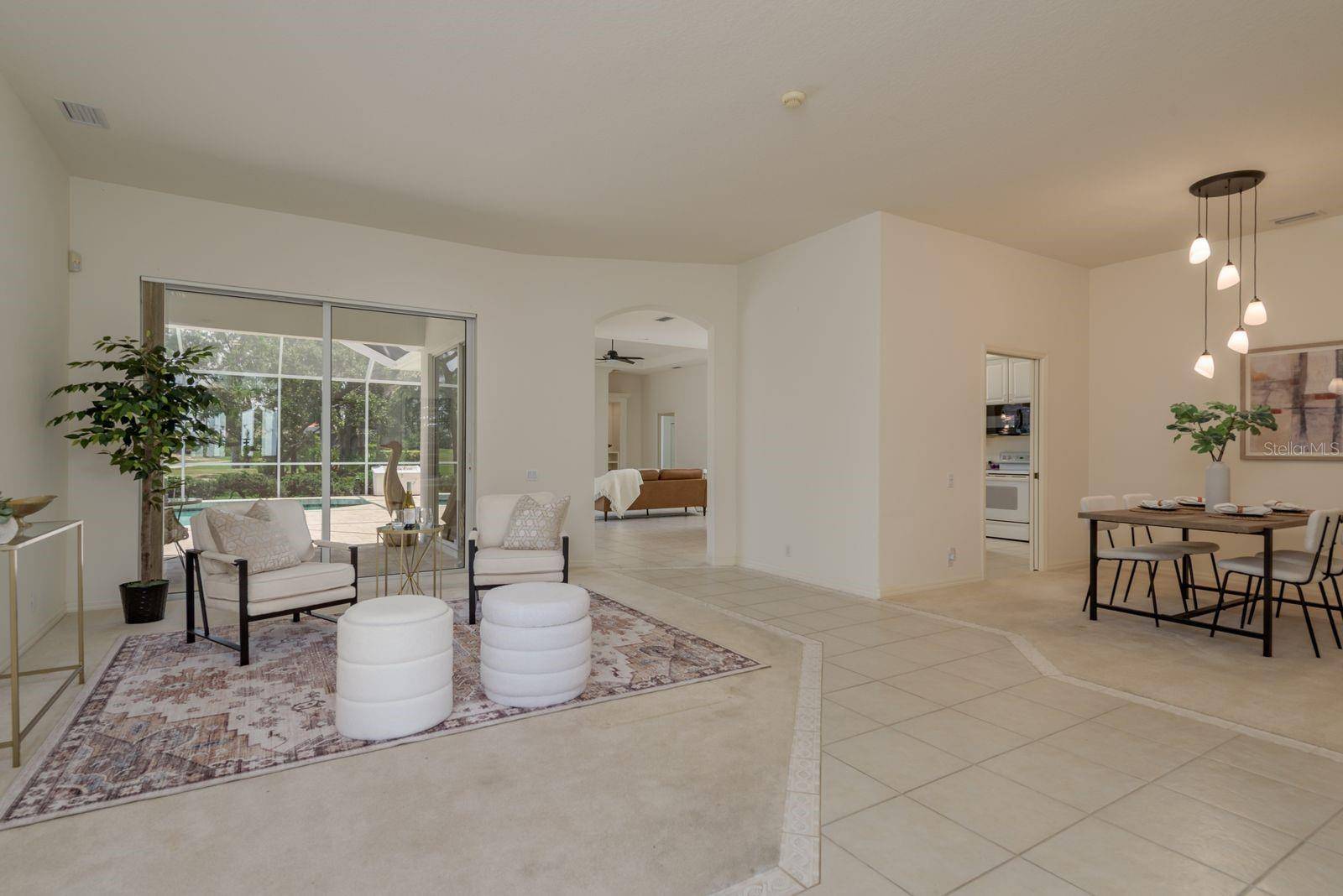 Venice, FL 34285,987 CHICKADEE DR