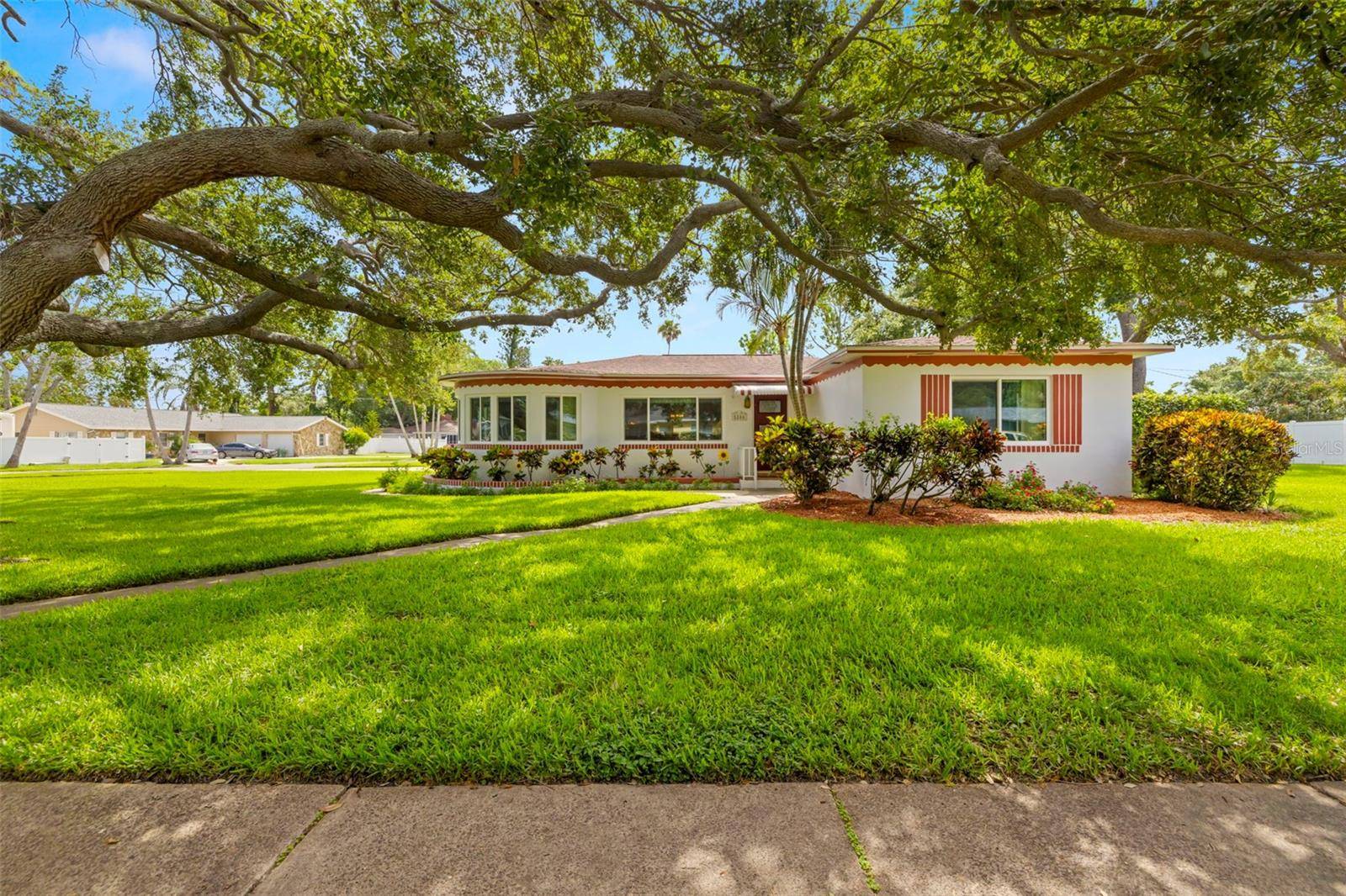 St Petersburg, FL 33705,5800 3RD ST S