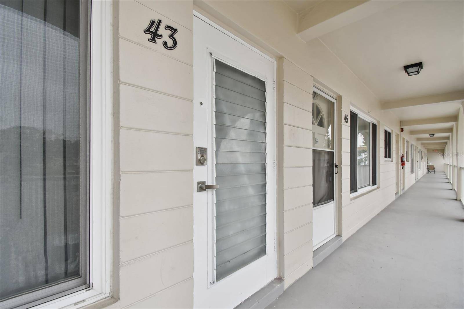 Clearwater, FL 33763,2433 BRAZILIA DR #43