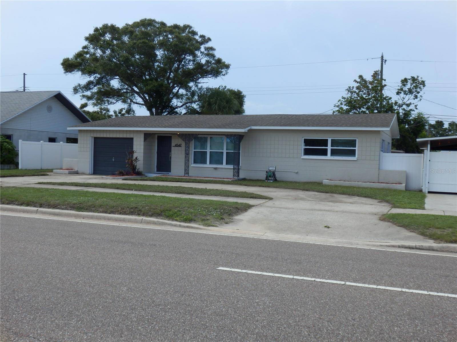 St Petersburg, FL 33714,4547 54TH AVE N