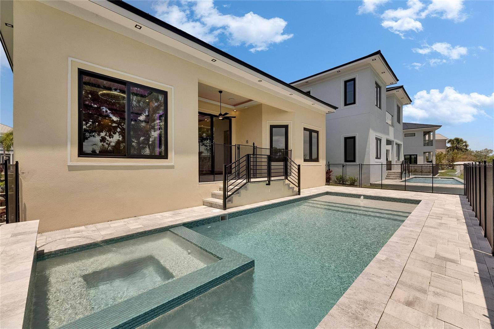 Apollo Beach, FL 33572,6532 SIMONE SHORES CIR